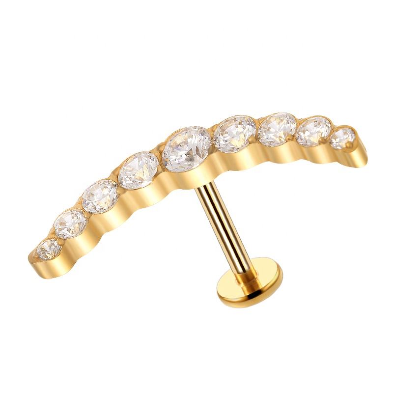 Piercing Labret Titanio con PVD Oro 18k y Nueve Circonitas en Curva